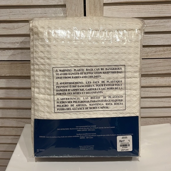 Pier 1 Shower Curtain  - NWT White Cotton Cloth 72” x 72” - Waffle weave style - Picture 4 of 7